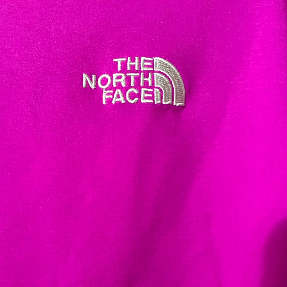 Gently used spring north face jacket